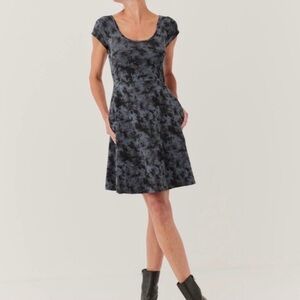 Pact Dark Cloud Fit & Flare Back Detail Dress Small